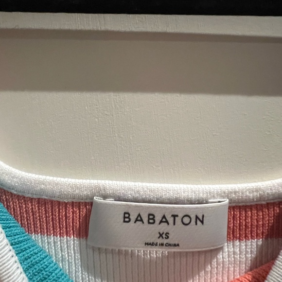 Babaton sculpt crop tank xs - Picture 2 of 2